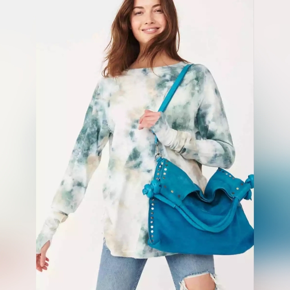 NWT FREE PEOPLE VALENCIA STUDDED TOTE PETROL - Picture 2 of 5